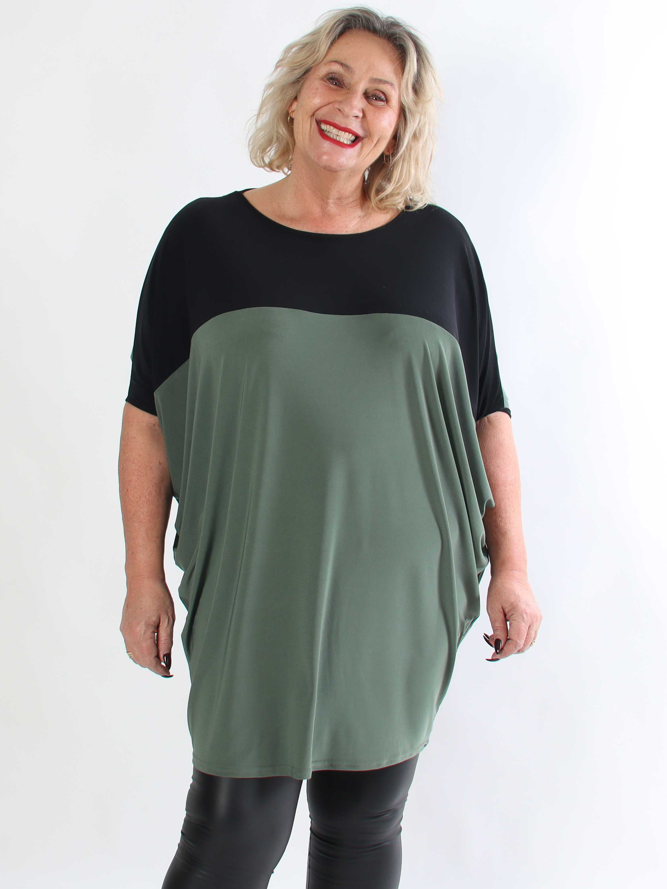 Spencer - Tvåfärgad plus size tunikaklänning med fladdermusärmar